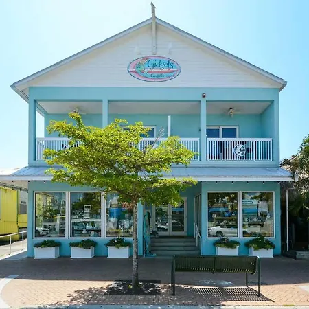 Siesta Cooler: Only Minutes Walk To Siesta Beach!